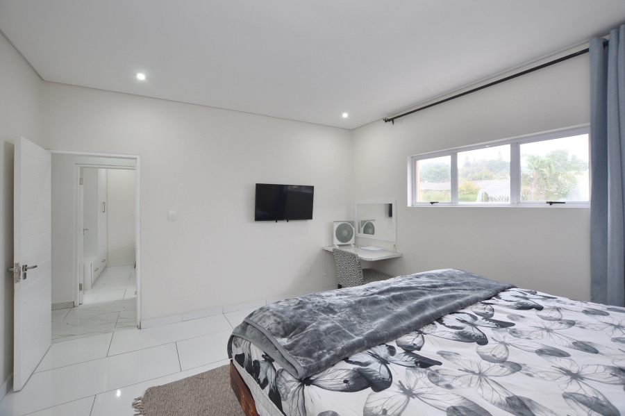 2 Bedroom Property for Sale in Kenridge Western Cape